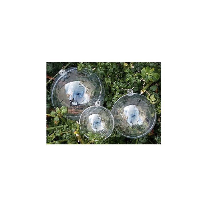 Lot de 15 boules en plastique cristal diamètres assortis A15B6810