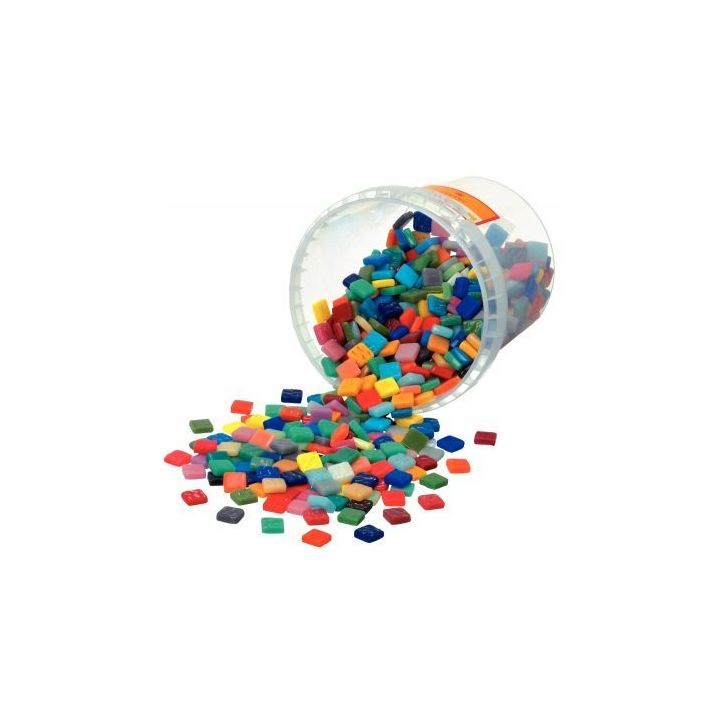Seau de 1 litre de mosaïques smalt en pâte de verre. 10 couleurs assorties Dimensions : 1,2x1,2 cm MS 108