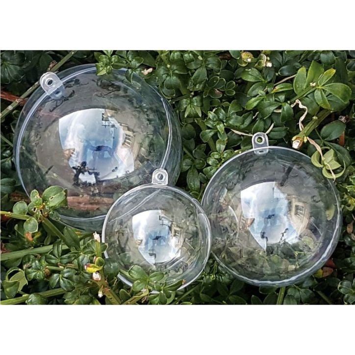 Lot de 15 boules en plastique cristal diamètres assortis A15B6810